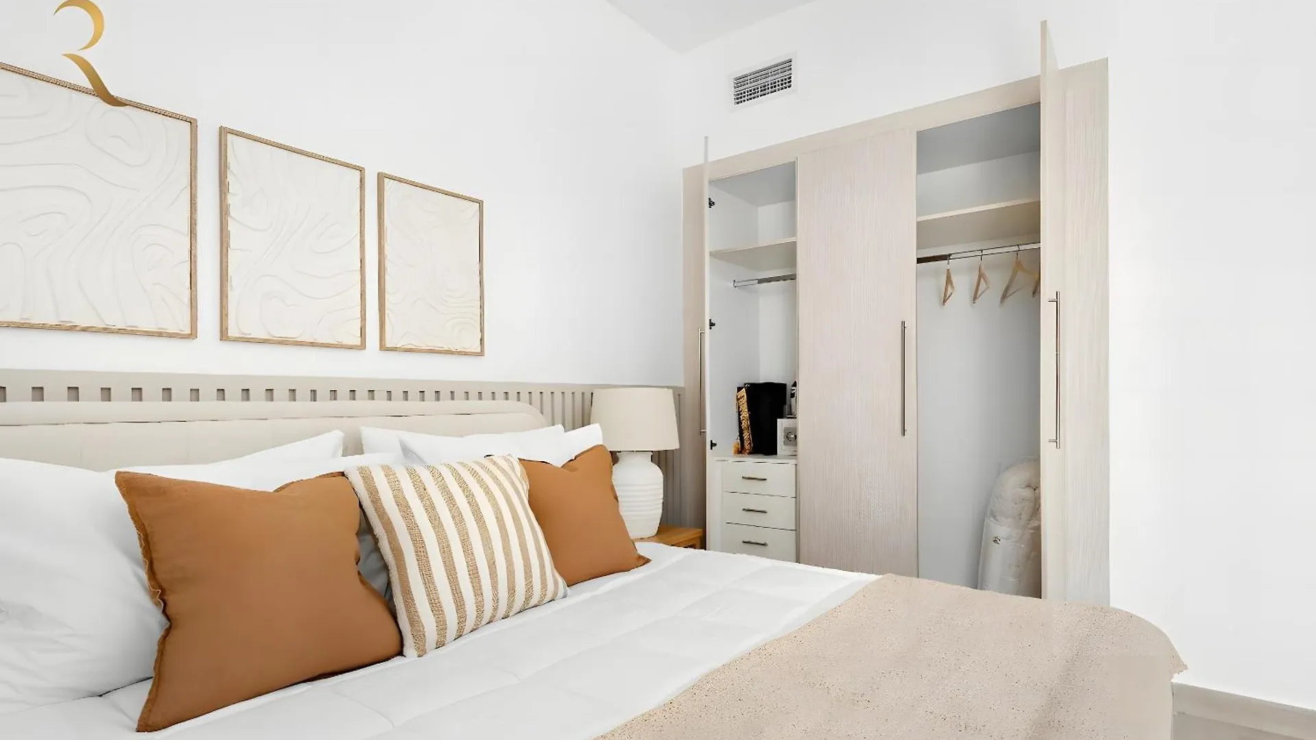 Canal View 1Br At Yas Island Abu Dabi Apartamento