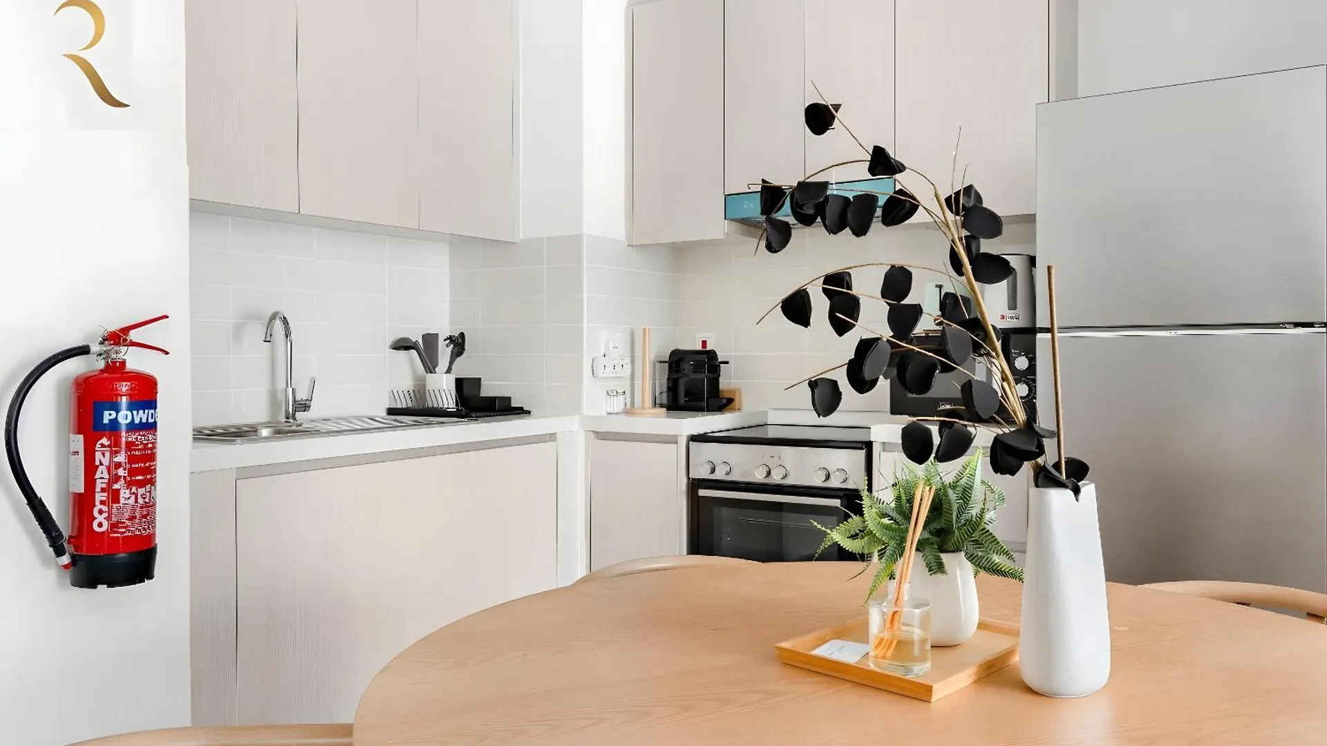 Canal View 1Br At Yas Island Abu Dabi Apartamento